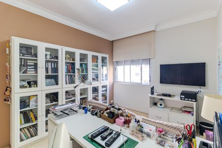 Apartamento à venda com 198m², 3 quartos e 2 vagas Apartamento à venda com 198m², 3 quartos e 2 vagasQuarto 2