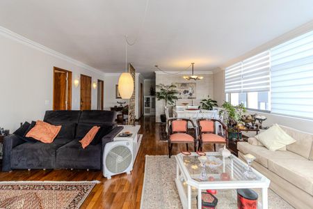 Apartamento à venda com 198m², 3 quartos e 2 vagas Apartamento à venda com 198m², 3 quartos e 2 vagasSala