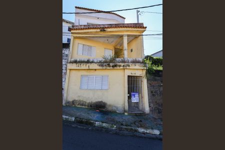 Casa para alugar com 120m², 2 quartos e 2 vagas Casa para alugar com 120m², 2 quartos e 2 vagasfac