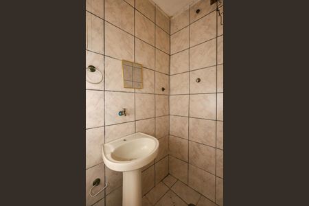 Casa para alugar com 120m², 2 quartos e 2 vagas Casa para alugar com 120m², 2 quartos e 2 vagasBanheiro