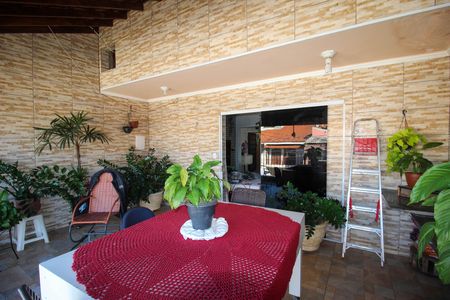 Casa para alugar com 237m², 3 quartos e 1 vaga