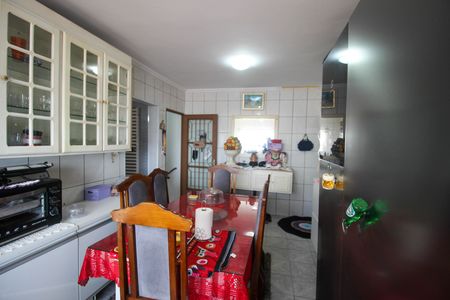 Casa para alugar com 237m², 3 quartos e 1 vaga