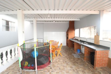 Casa à venda com 160m², 4 quartos e 1 vagaÁrea Comum