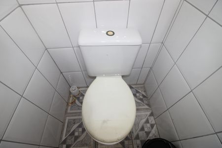 Casa à venda com 160m², 4 quartos e 1 vagaÁrea de Serviço 2 - Banheiro