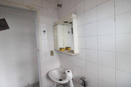 Casa à venda com 160m², 4 quartos e 1 vagaÁrea de Serviço 2 - Banheiro 2