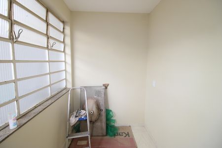 Casa à venda com 160m², 4 quartos e 1 vagaÁrea de Serviço