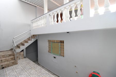 Casa à venda com 160m², 4 quartos e 1 vagaÁrea de Serviço 2