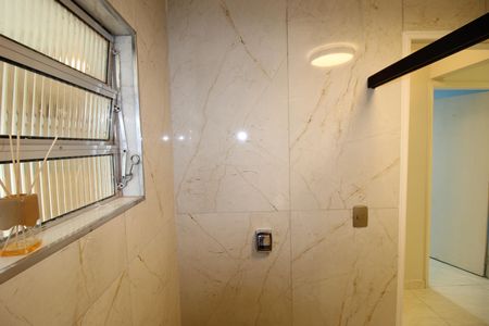 Casa à venda com 160m², 4 quartos e 1 vagaBanheiro