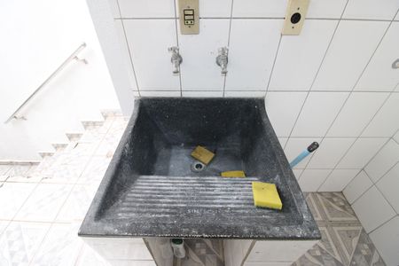 Casa à venda com 160m², 4 quartos e 1 vagaÁrea de Serviço 2