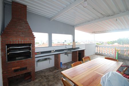 Casa à venda com 160m², 4 quartos e 1 vagaÁrea Comum