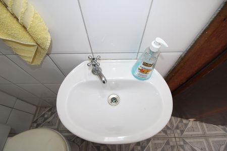Casa à venda com 160m², 4 quartos e 1 vagaÁrea de Serviço 2 - Banheiro