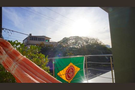 Casa à venda com 234m², 3 quartos e 6 vagas Casa à venda com 234m², 3 quartos e 6 vagasVaranda do segundo piso