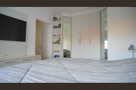 Casa à venda com 234m², 3 quartos e 6 vagas Casa à venda com 234m², 3 quartos e 6 vagasSuite 1