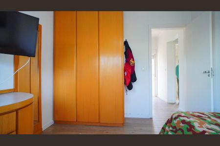 Casa à venda com 234m², 3 quartos e 6 vagas Casa à venda com 234m², 3 quartos e 6 vagasQuarto 3