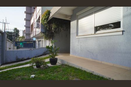 Casa à venda com 234m², 3 quartos e 6 vagas Casa à venda com 234m², 3 quartos e 6 vagasQuintal do imóvel