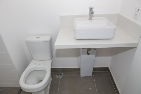 Apartamento à venda com 127m², 3 quartos e 2 vagas Apartamento à venda com 127m², 3 quartos e 2 vagasBanheiro da Suíte 2