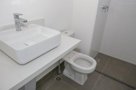 Apartamento à venda com 127m², 3 quartos e 2 vagas Apartamento à venda com 127m², 3 quartos e 2 vagasBanheiro da Suíte 3