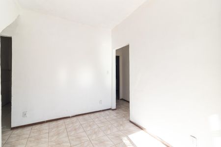 Casa para alugar com 60m², 2 quartos e sem vaga Casa para alugar com 60m², 2 quartos e sem vagaSala