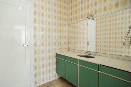 Casa para alugar com 136m², 3 quartos e 3 vagasBanheiro