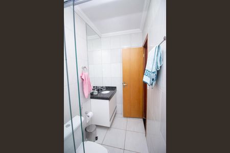 Casa à venda com 100m², 2 quartos e 2 vagas Casa à venda com 100m², 2 quartos e 2 vagasBanheiro Social 1