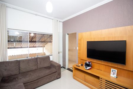 Sala de casa à venda com 2 quartos, 100m² em Sapucaias Iii, Contagem