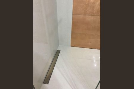 Banheiro de apartamento para alugar com 2 quartos, 68m² em Jardim Flor da Montanha, Guarulhos