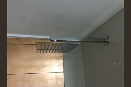 Banheiro de apartamento para alugar com 2 quartos, 68m² em Jardim Flor da Montanha, Guarulhos