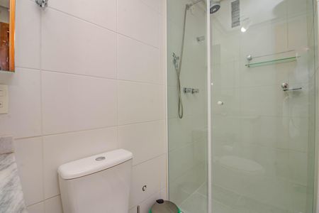 Apartamento à venda com 74m², 2 quartos e 1 vaga Apartamento à venda com 74m², 2 quartos e 1 vagaBanheiro Social