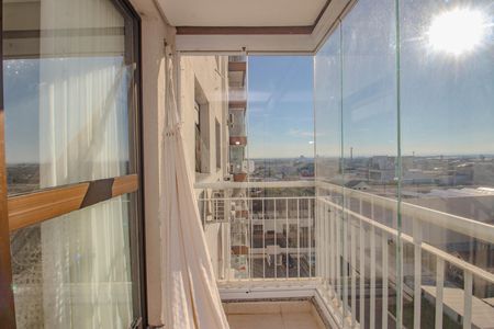 Sala - Varanda de apartamento para alugar com 2 quartos, 74m² em Santa Maria Goretti, Porto Alegre
