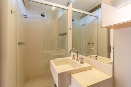 Apartamento à venda com 168m², 4 quartos e 2 vagas Apartamento à venda com 168m², 4 quartos e 2 vagasSuíte 1