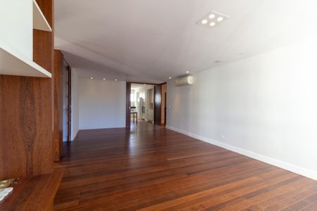 Apartamento à venda com 168m², 4 quartos e 2 vagas Apartamento à venda com 168m², 4 quartos e 2 vagasSala