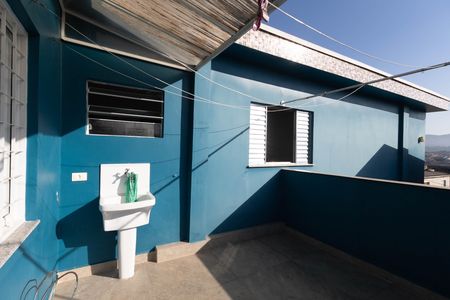 Casa para alugar com 69m², 2 quartos e sem vaga Casa para alugar com 69m², 2 quartos e sem vagaQuintal / Tanque