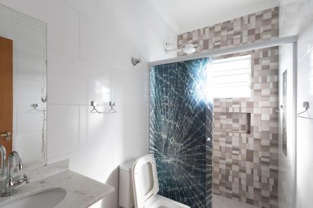 Banheiro de casa para alugar com 2 quartos, 69m² em Jardim Brasil, São Paulo