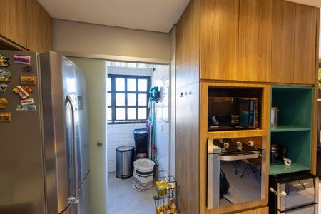 Cozinha de apartamento à venda com 3 quartos, 87m² em Vila da Serra, Nova Lima