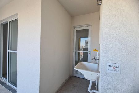 Apartamento à venda com 42m², 2 quartos e sem vaga Apartamento à venda com 42m², 2 quartos e sem vagaVaranda e Área de serviço
