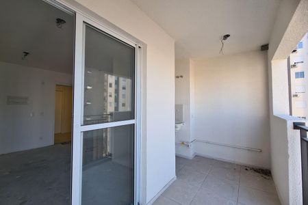 Apartamento à venda com 42m², 2 quartos e sem vaga Apartamento à venda com 42m², 2 quartos e sem vagaVaranda e Área de serviço