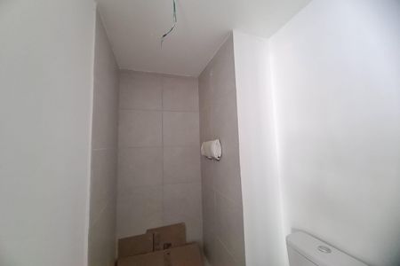 Apartamento à venda com 42m², 2 quartos e sem vaga Apartamento à venda com 42m², 2 quartos e sem vagaBanheiro