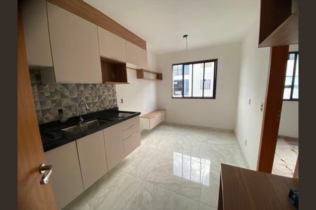 Cozinha de apartamento para alugar com 1 quarto, 27m² em Jardim Oriental, São Paulo