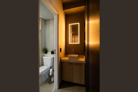 Studio para alugar com 33m², 1 quarto e 1 vaga Studio para alugar com 33m², 1 quarto e 1 vagaBanheiro