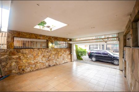 Casa à venda com 410m², 4 quartos e 2 vagasGaragem