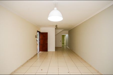 Casa à venda com 410m², 4 quartos e 2 vagasSala