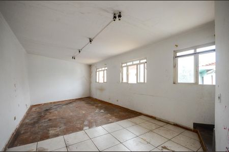 Casa à venda com 410m², 4 quartos e 2 vagasEdícula / Salão