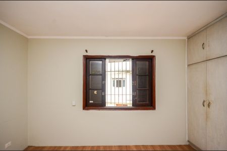 Casa à venda com 410m², 4 quartos e 2 vagasQuarto 1