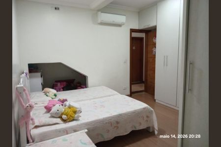 Casa para alugar com 144m², 2 quartos e 4 vagas Casa para alugar com 144m², 2 quartos e 4 vagasQuarto