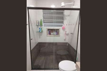 Casa para alugar com 144m², 2 quartos e 4 vagas Casa para alugar com 144m², 2 quartos e 4 vagasBanheiro