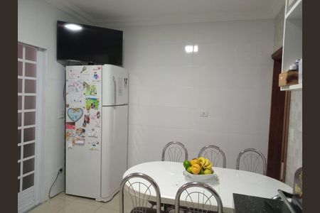 Casa para alugar com 144m², 2 quartos e 4 vagas Casa para alugar com 144m², 2 quartos e 4 vagasCozinha