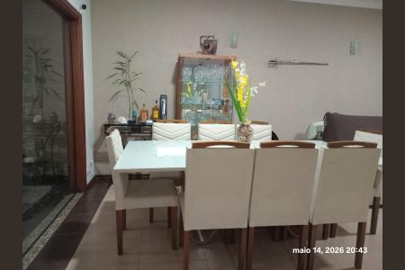 Casa para alugar com 144m², 2 quartos e 4 vagas Casa para alugar com 144m², 2 quartos e 4 vagasSala de Jantar