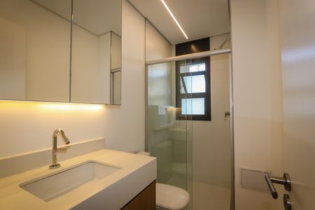 Apartamento à venda com 92m², 2 quartos e 1 vaga Apartamento à venda com 92m², 2 quartos e 1 vagaBanheiro da Suíte