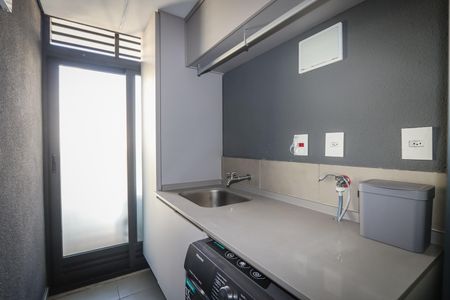 Apartamento à venda com 92m², 2 quartos e 1 vaga Apartamento à venda com 92m², 2 quartos e 1 vagaÁrea de Serviço