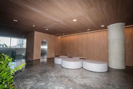 Apartamento à venda com 92m², 2 quartos e 1 vaga Apartamento à venda com 92m², 2 quartos e 1 vagaHall de entrada